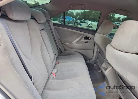 2007 Toyota Camry Ce z USA, uszkodzony, nr VIN 4T1BE46K17U705298